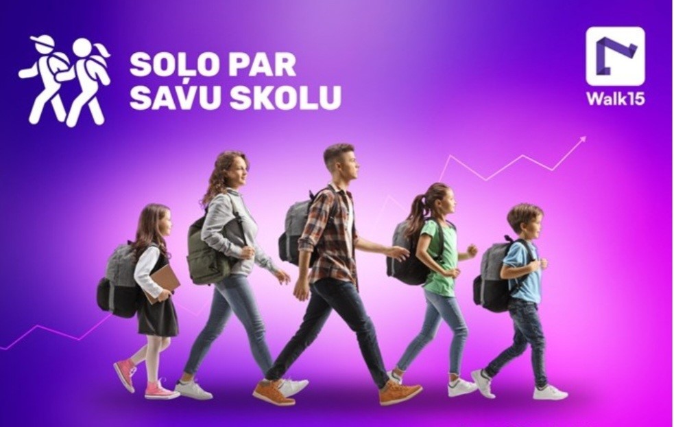 Bērni soļo