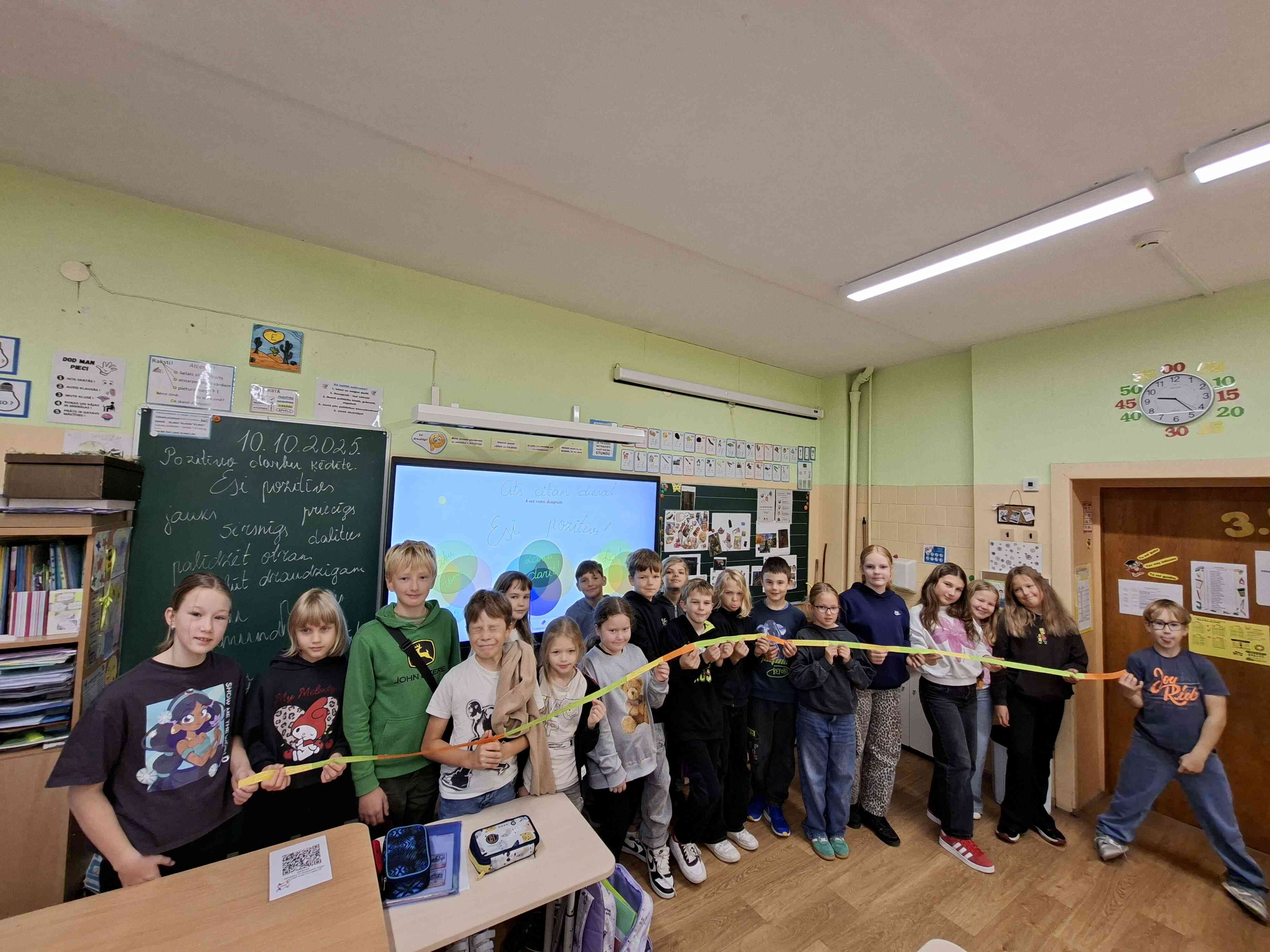 Pozitīvo darbu ķēdīte
