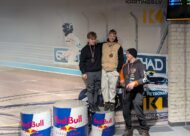 Skolēni uz pjedestāla