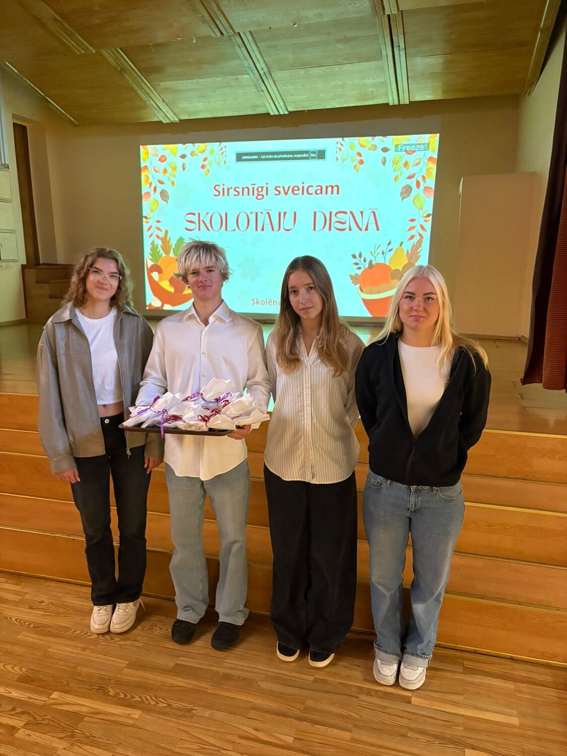 Parlaments ar cepumiem